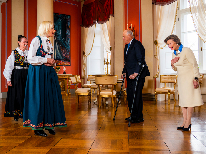 Karen Marie Auråker Ellefsen har fått Kongens fortenestmedalje og var blant gjestene på Slottet. Foto: Håkon Mosvold Larsen / NTB